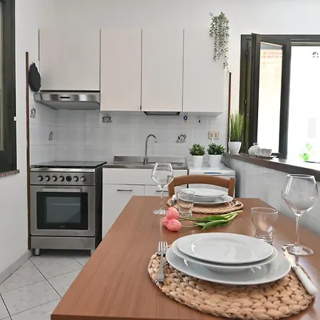 Izzhome Central Cozy Appartamento *
