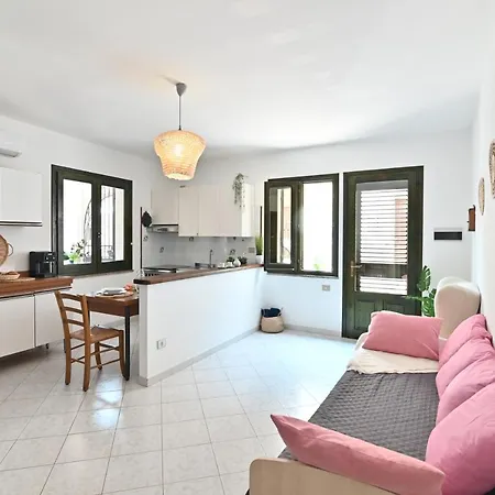 Izzhome Central Cozy Appartamento