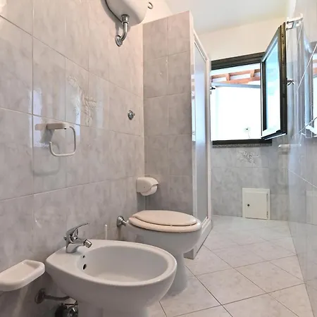 Izzhome Central Cozy Appartamento Pula